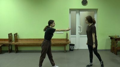 У Полтаві діє "Академія клоунів", яка через війну переїхала з Харкова У Полтаві діє "Академія клоунів", яка через війну переїхала з Харкова