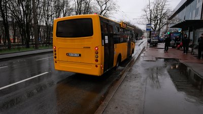 Вартість проїзду у Чернігові: збираються підвищити ціни на квитки в міських автобусах