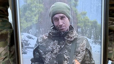 У Полтаві попрощалися із Олексієм Прокоф’євим та Сергієм Чалим, які загинули на війні з РФ У Полтаві попрощалися із Олексієм Прокоф’євим та Сергієм Чалим, які загинули на війні з РФ