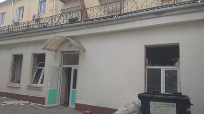 У Херсоні військові РФ замінували будівлю Суспільного У Херсоні військові РФ замінували будівлю Суспільного
