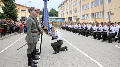Випускні урочистості Випускні урочистості