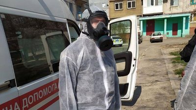 У Маріуполі п'яний чоловік дзвонив медикам повідомити ніби виявив у себе коронавірус