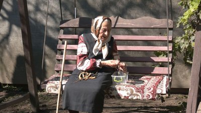 У вишиванці та святковій хустині. Як волинянка відсвяткувала 100 День народження У вишиванці та святковій хустині. Як волинянка відсвяткувала 100 День народження
