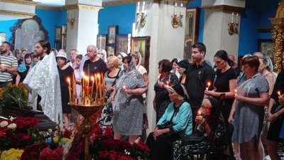 У Кривому Розі прощаються із загиблою внаслідок ракетного удару РФ Іриною Кіянчук У Кривому Розі прощаються із загиблою внаслідок ракетного удару РФ Іриною Кіянчук