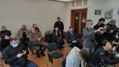 У Полтаві зібрали підписи для скликання сесії, аби висловити недовіру Олександру Мамаю У Полтаві зібрали підписи для скликання сесії, аби висловити недовіру Олександру Мамаю
