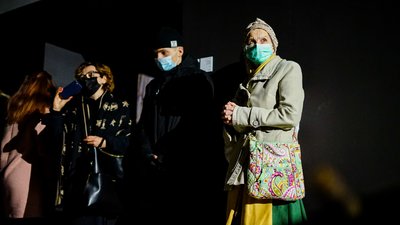 Фоторепортаж з перформансу: у Києві відкрилася виставка, присвячена кримськотатарській культурі Фоторепортаж з перформансу: у Києві відкрилася виставка, присвячена кримськотатарській культурі