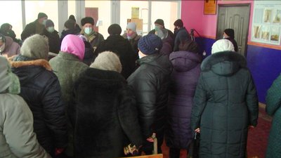 Зарплата 2 тисячі гривень: у селі на Вінниччині просять зберегти відділення Укрпошти Зарплата 2 тисячі гривень: у селі на Вінниччині просять зберегти відділення Укрпошти