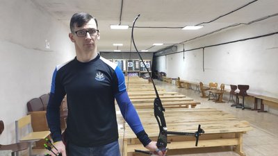 "Мета – паралімпійська збірна": лучанин готується до чемпіонату України зі стрільби із лука "Мета – паралімпійська збірна": лучанин готується до чемпіонату України зі стрільби із лука