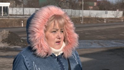 "Невже треба чекати трагедії?": мешканці Струмівки на Волині просять автобус у село та перехід — Надія Аврамук "Невже треба чекати трагедії?": мешканці Струмівки на Волині просять автобус у село та перехід — Надія Аврамук