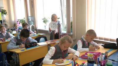 "Вчителювання" називає способом життя. Черкащанка Валентина Юларжи "Вчителювання" називає способом життя. Черкащанка Валентина Юларжи