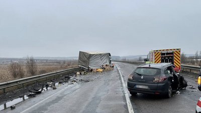 Довелося вирізати з автівки: на Черкащині сталася ДТП