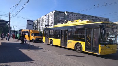 У Сумах прийняли рішення щодо безоплатного перевезення школярів у комунальному транспорті