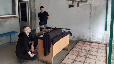 «Я і тато»: у Хмельницькому провели безкоштовний майстер-клас зі стрільби