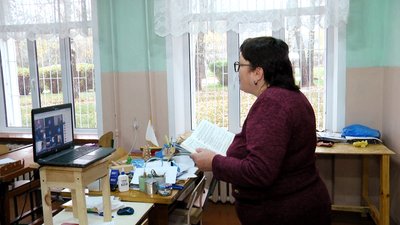 У Житомирі з понеділка учні 5-11 класів продовжать навчатися дистанційно У Житомирі з понеділка учні 5-11 класів продовжать навчатися дистанційно