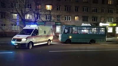 Стало зле за кермом: у Чернігові помер водій маршрутки