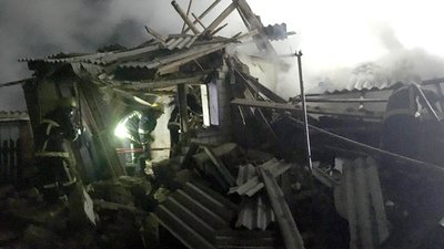 Будинок після пожежі (фото рятувальників Полтавщини) Будинок після пожежі (фото рятувальників Полтавщини)