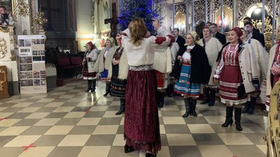Різдвяний концерт Закарпатського народного хору відбувся в Кафедральному соборі в Ужгороді Різдвяний концерт Закарпатського народного хору відбувся в Кафедральному соборі в Ужгороді