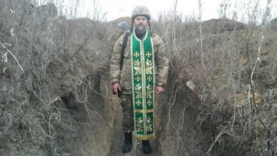 Хліб для Бучі, прихисток у монастирі та місія капеланів. Як на Прикарпатті ПЦУ допомагає під час війни