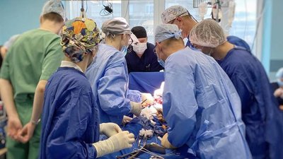 У Львові 5-річній дівчинці видалили пухлину розміром 15 на 18 сантиметрів У Львові 5-річній дівчинці видалили пухлину розміром 15 на 18 сантиметрів