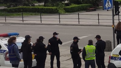 У Тернополі біля облдержадміністрації відбулася акція "Єрмак Стоп!"» У Тернополі біля облдержадміністрації відбулася акція "Єрмак Стоп!"»