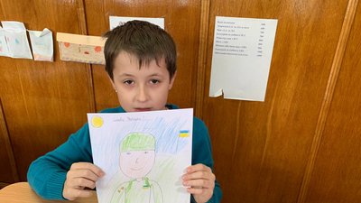 Тернопільські школярі передали допомогу волонтерам Тернопільські школярі передали допомогу волонтерам