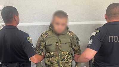 Ударив сусіда ножем у живіт: у Мукачівському районі затримали підозрюваного