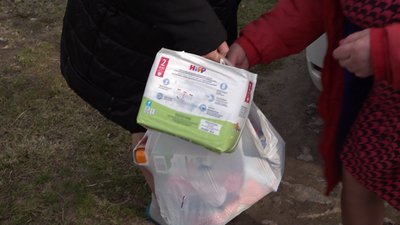 Жителі Сагунівки допомагають переселенцям Жителі Сагунівки допомагають переселенцям