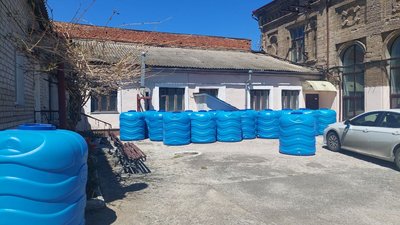 48 тонн чистої води за добу. Волонтери з Одеси обладнали системами очищення свердловину у Миколаєві 48 тонн чистої води за добу. Волонтери з Одеси обладнали системами очищення свердловину у Миколаєві