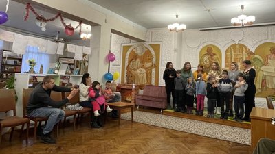 Свято подяки відбулося в Черкаській юнацькій бібліотеці Свято подяки відбулося в Черкаській юнацькій бібліотеці