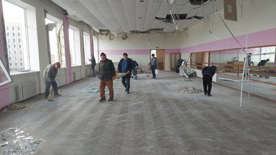 У Миколаєві будівля палацу творчості учнів зазнала пошкоджень після обстрілу облради У Миколаєві будівля палацу творчості учнів зазнала пошкоджень після обстрілу облради