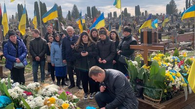 У Тернополі попрощалися з бійцем Віталієм Рибальським У Тернополі попрощалися з бійцем Віталієм Рибальським
