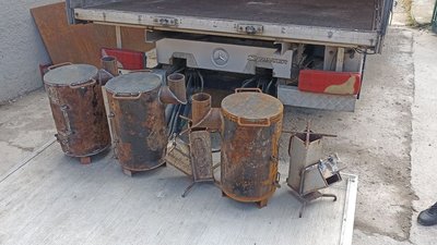 У громаді Чернівецької області роблять буржуйки для військових: потрібні матеріали У громаді Чернівецької області роблять буржуйки для військових: потрібні матеріали