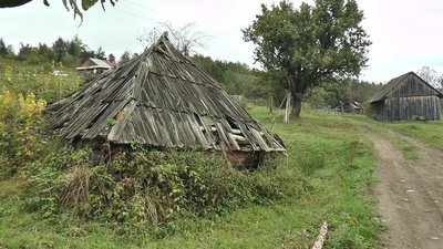 Без магазинів, шкіл та ФАПів. Як живуть люди у високогірному селі Без магазинів, шкіл та ФАПів. Як живуть люди у високогірному селі