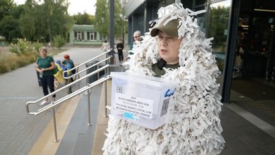 Волонтери збирають допомогу для військових