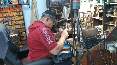 Виготовив шахи з історичними постатями. Ювелір Август Вольський. СУСПІЛЬНЕ | ЛЮДИ