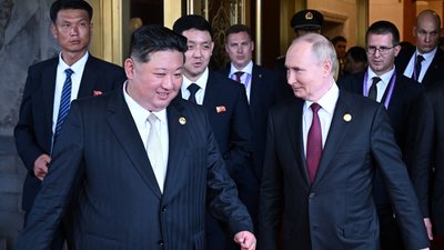 Керівник Росії Володимир Путін і лідер Північної Кореї Кім Чен Ин 