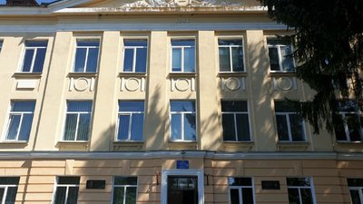 Дооблаштувати вбиральні, купити меблі. У Знам'янці Другій перевірили школу