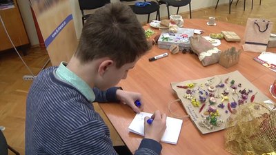 Святковий декор без використання пластику: на Херсонщині відбувся конкурс "Екопакування" Святковий декор без використання пластику: на Херсонщині відбувся конкурс "Екопакування"