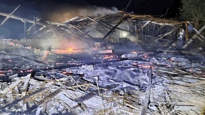 Дрони зруйнували господарство на Одещині: прокуратура розслідує воєнний злочин Дрони зруйнували господарство на Одещині: прокуратура розслідує воєнний злочин