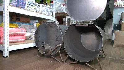 "Потрібні пічки та дощовики". Що волонтери з Чернівців передають військовим на фронт "Потрібні пічки та дощовики". Що волонтери з Чернівців передають військовим на фронт