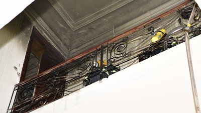 В центрі Одеси горіла пам'ятка архітектури: одна дівчина травмувалася В центрі Одеси горіла пам'ятка архітектури: одна дівчина травмувалася