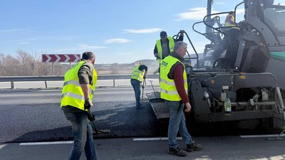 Дорожні роботи на Львівщині
