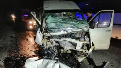 На Черкащині сталася ДТП, водія забрала швидка