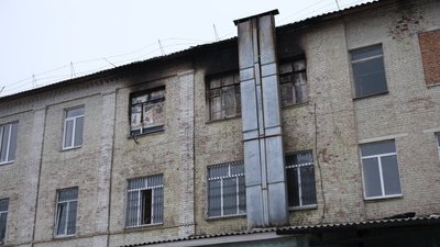 Евакуювали людей під час пожежі: у Вінниці трьом чоловікам вручили дипломи "За відвагу" Евакуювали людей під час пожежі: у Вінниці трьом чоловікам вручили дипломи "За відвагу"
