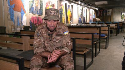 Перший постріл, сім днів оборони та реабілітація. Історія снайпера Нацгвардії Володимира Брамського на псевдо Шериф Перший постріл, сім днів оборони та реабілітація. Історія снайпера Нацгвардії Володимира Брамського на псевдо Шериф
