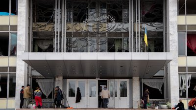 Яких пошкоджень зазнав Кременчуцький університет через удар російської «Герані»: свідчення очевидців Яких пошкоджень зазнав Кременчуцький університет через удар російської «Герані»: свідчення очевидців