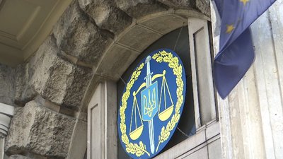 На Житомирщині за апеляцією прокуратури ув'язнено рецидивіста на 11 років