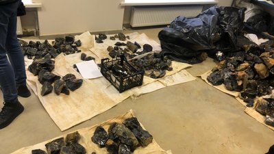 На Житомирщині і Київщині викрили схему незаконного видобутку дорогоцінного каміння На Житомирщині і Київщині викрили схему незаконного видобутку дорогоцінного каміння
