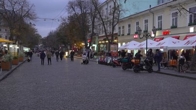 Ресторани закриті, секондхенди працюють: як в Одесі дотримуються "карантину вихідного дня" Ресторани закриті, секондхенди працюють: як в Одесі дотримуються "карантину вихідного дня"