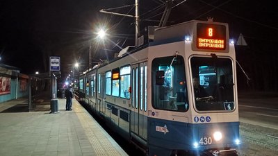 Випробування дослідного зразку трисекційного трамвая